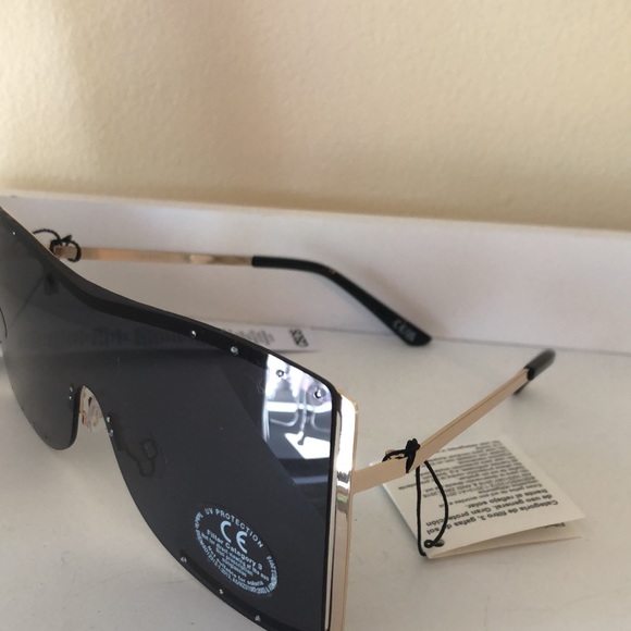 ASOS sunglasses - Picture 6 of 11